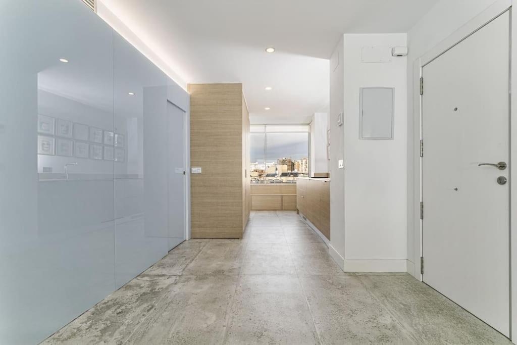 Moderno Y Completo Apartamento Frente Al Mar Málaga Esterno foto