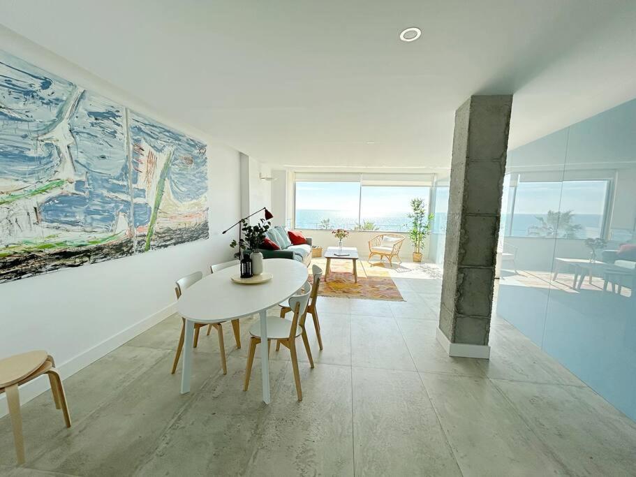 Moderno Y Completo Apartamento Frente Al Mar Málaga Esterno foto