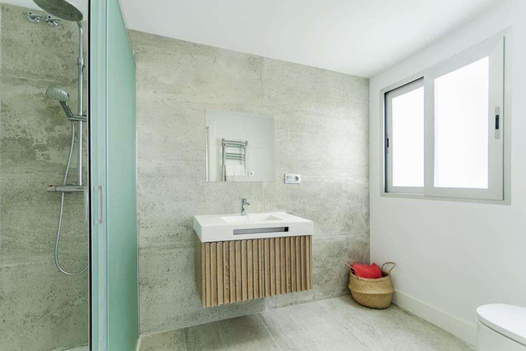 Moderno Y Completo Apartamento Frente Al Mar Málaga Esterno foto