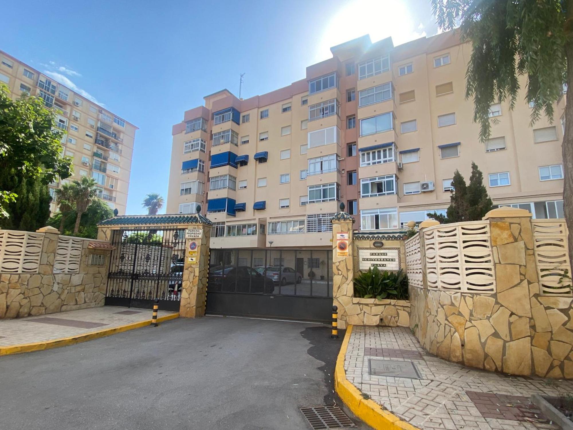 Moderno Y Completo Apartamento Frente Al Mar Málaga Esterno foto